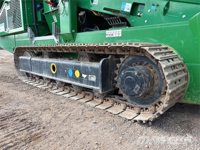 McCloskey R105 Tracked Screen Plant غرابيل