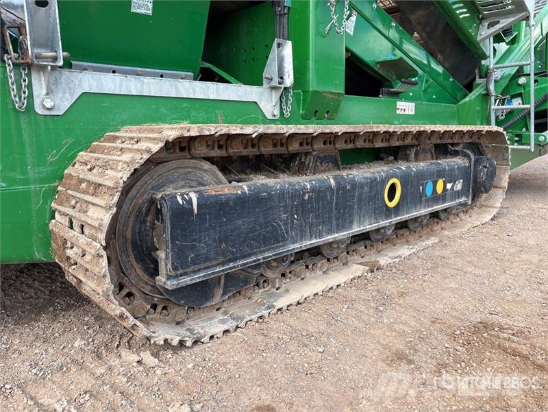 McCloskey R105 Tracked Screen Plant غرابيل