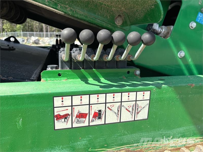 McCloskey R105 Tracked Screen Plant غرابيل
