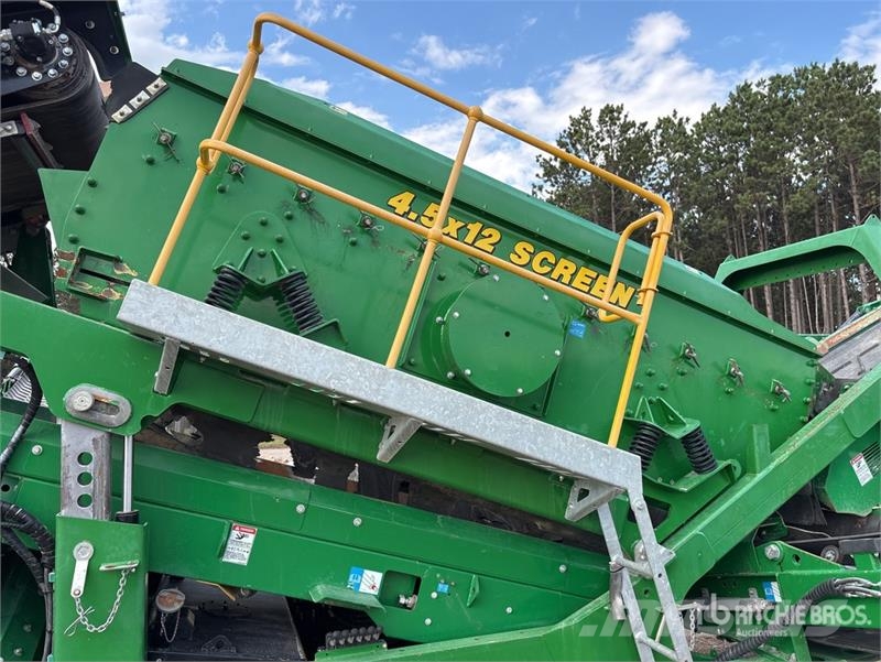 McCloskey R105 Tracked Screen Plant غرابيل