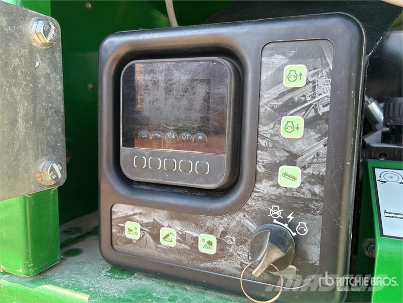 McCloskey R105 Tracked Screen Plant غرابيل