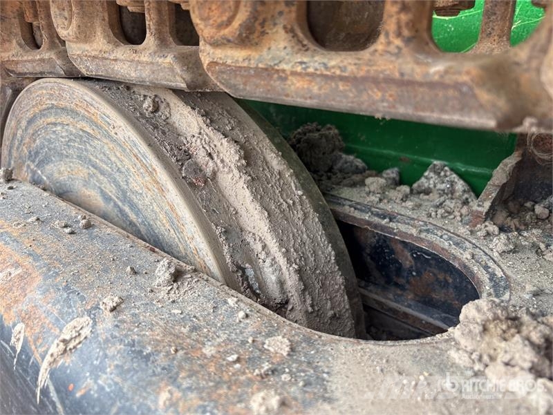 McCloskey R105 Tracked Screen Plant غرابيل