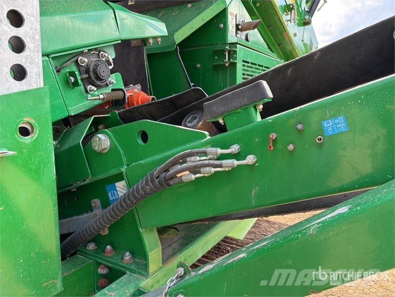 McCloskey R105 Tracked Screen Plant غرابيل