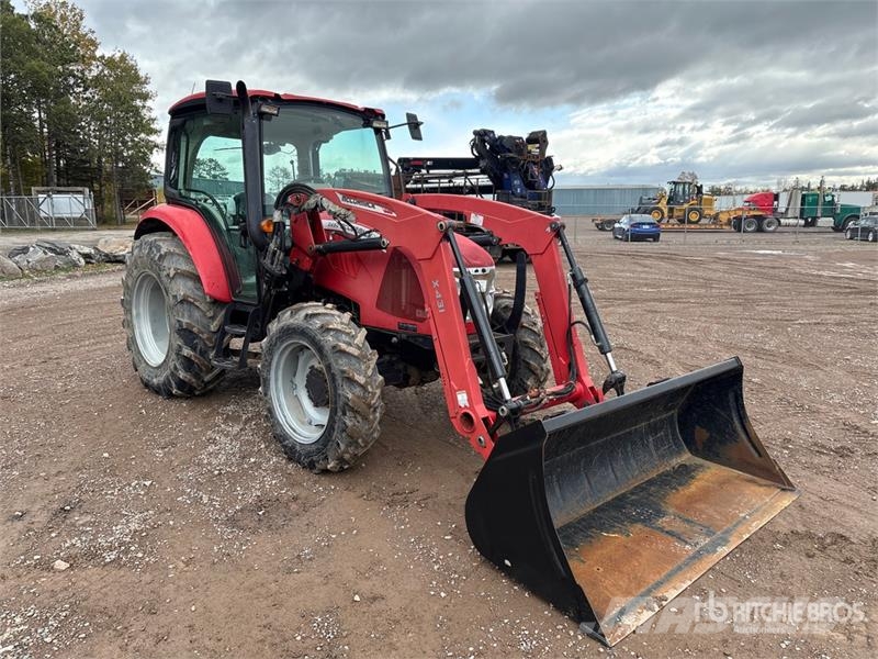 McCormick X4.60 4WD Tractor トラクター