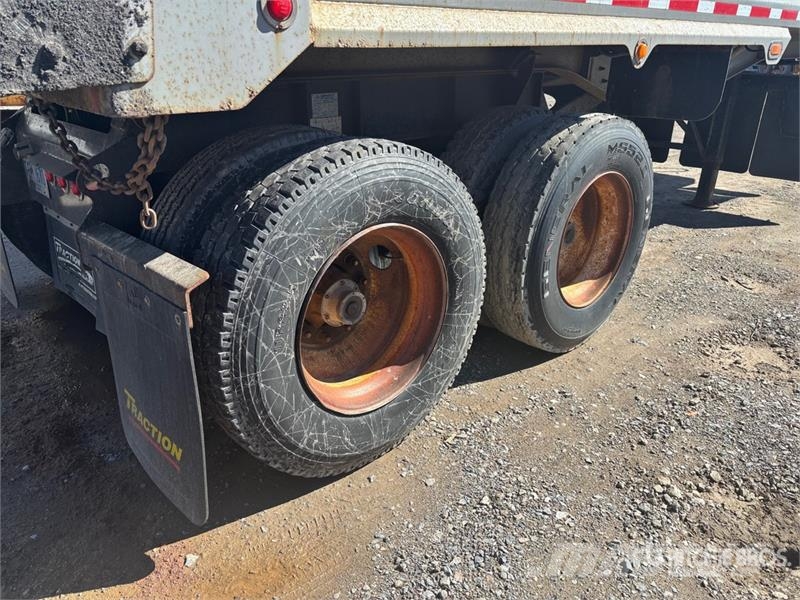 Midland 27 ft T/A End Dump Trailer Savivartės priekabos