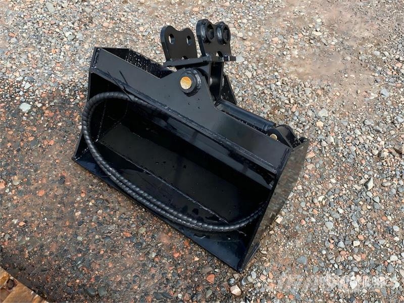 Miva VCT600 24 in Hydraulic Tilting Excavator Bucket (U دلاء