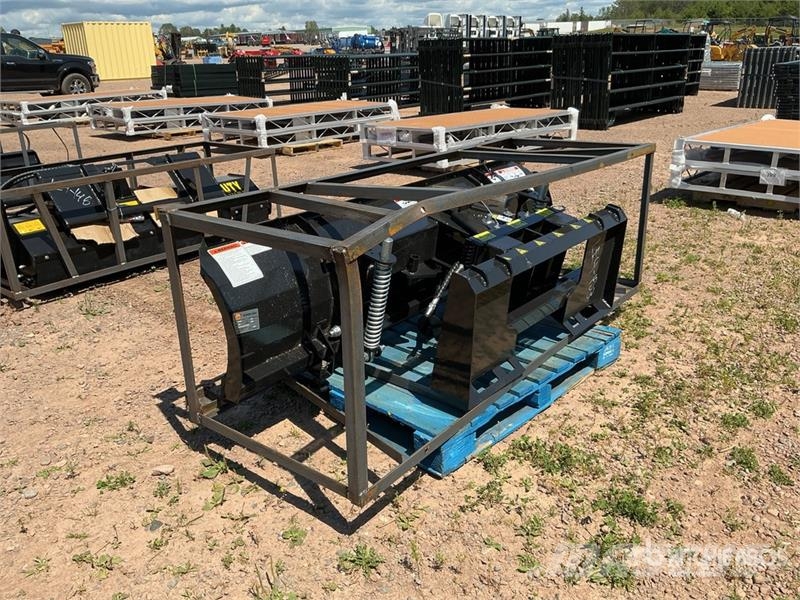 Mower King SPA84 84 in 4-Way Skid Steer Dozer (Unu Πτερύγια
