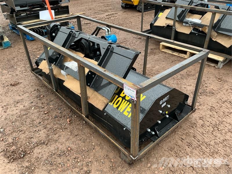  Mower King SSEFGC165 72 in Skid Steer Flail  (Unus Maaiers