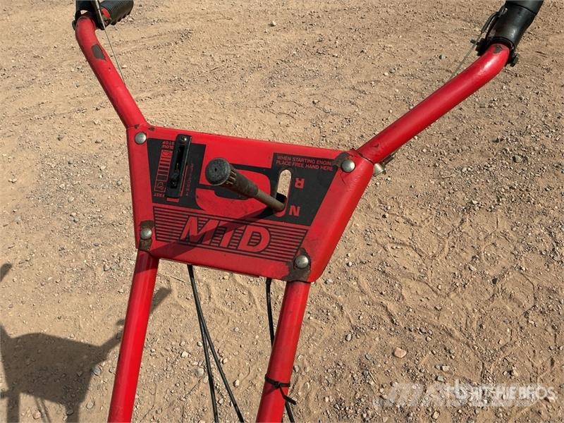 MTD Walk-Behind Rototiller (Inoperable) Rotorkopeggen / rototillers