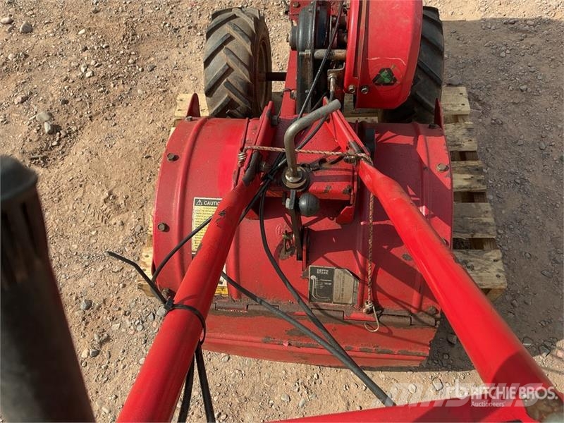 MTD Walk-Behind Rototiller (Inoperable) Rotorkopeggen / rototillers