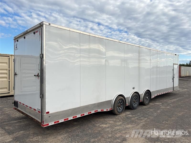 Nationcraft 36 ft Tri/A Enclosed Trailer Прицепы-фургоны