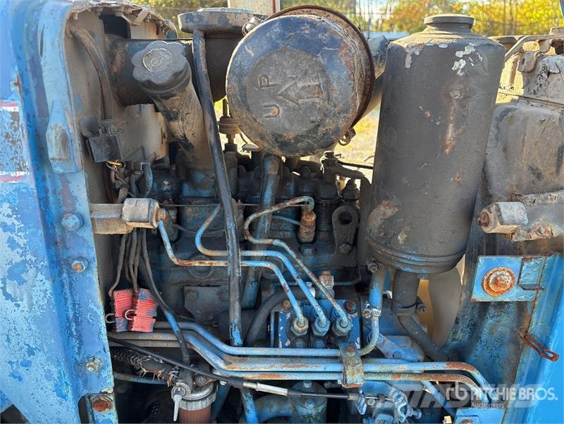 New Holland 1620 2WD Tractor 曳引機