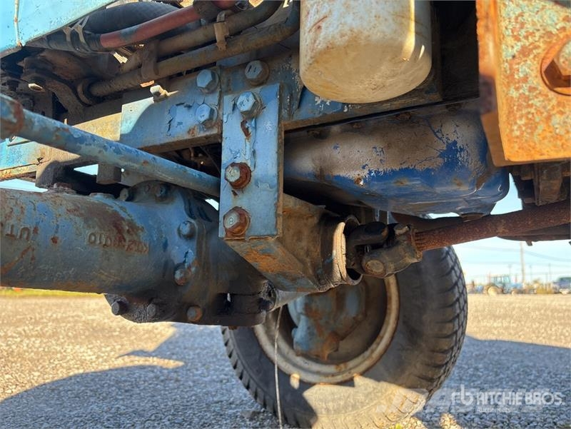 New Holland 1620 2WD Tractor 曳引機