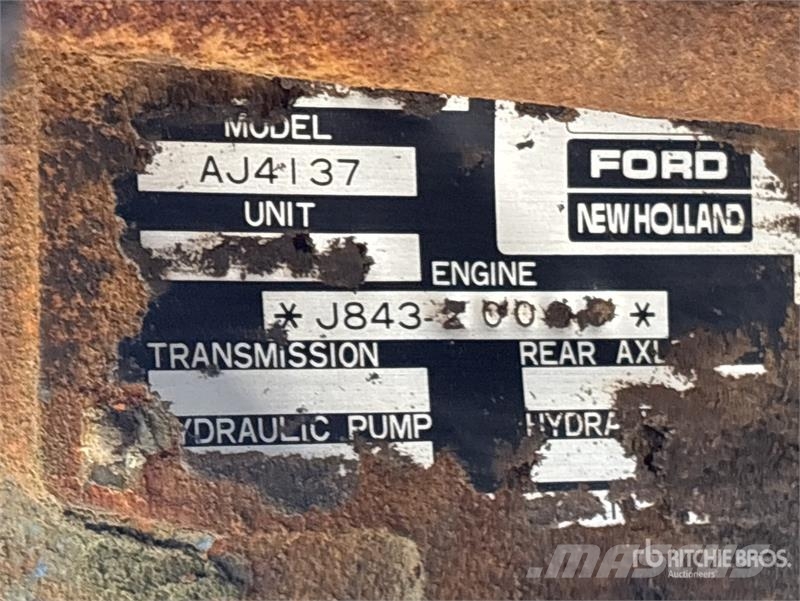 New Holland 1620 2WD Tractor 曳引機