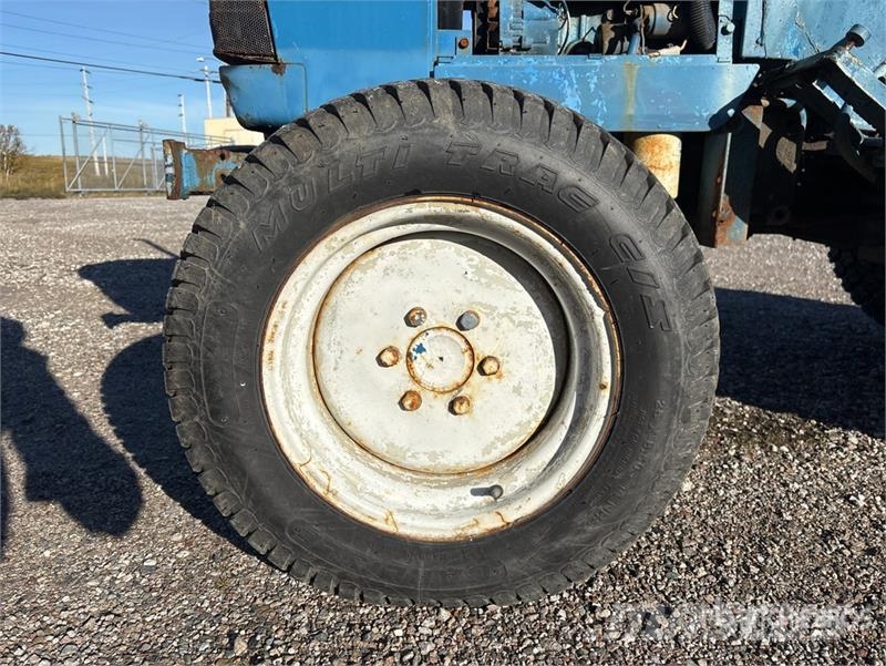 New Holland 1620 2WD Tractor 曳引機