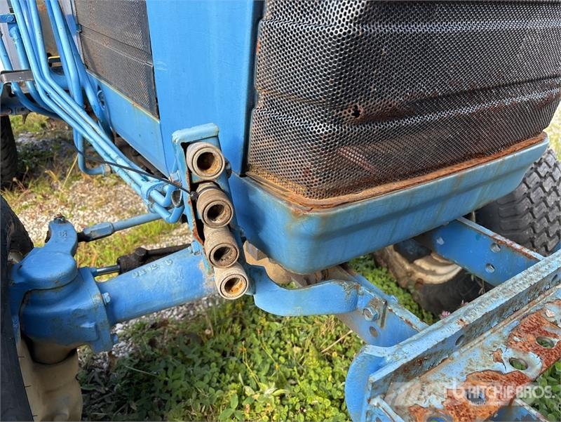 New Holland 1620 2WD Utility Tractor 小型曳引機