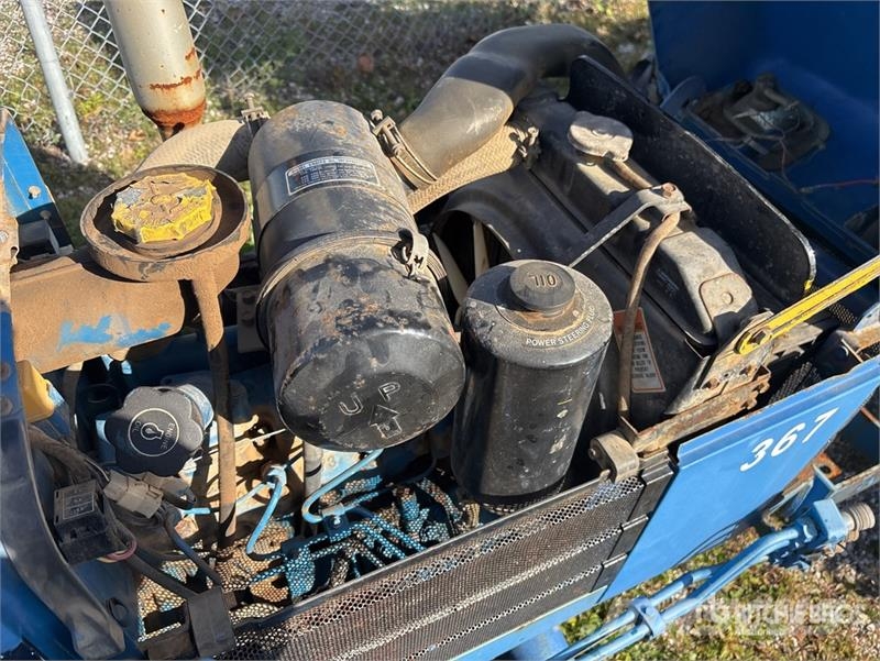 New Holland 1620 2WD Utility Tractor 小型曳引機