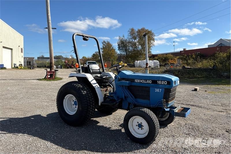 New Holland 1620 2WD Utility Tractor جرارات مدمجة