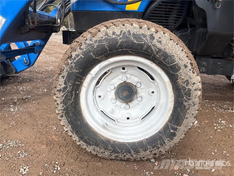 New Holland Boomer 3050 4WD Utility Tractor Kompaktni (mali) traktori