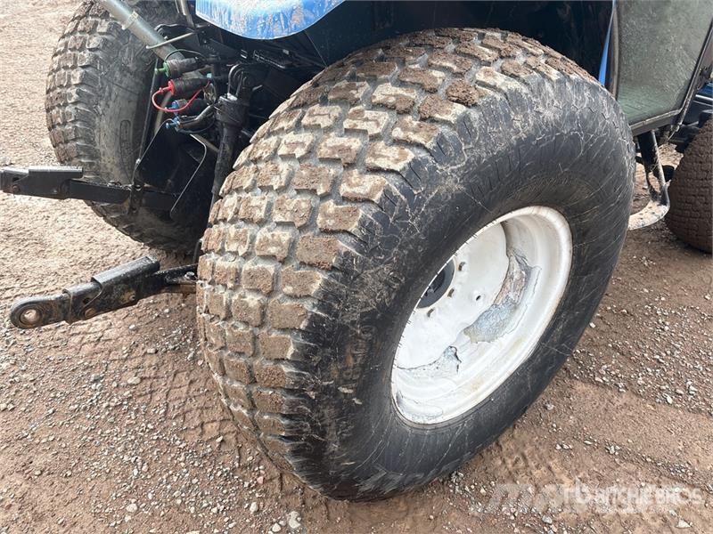 New Holland Boomer 3050 4WD Utility Tractor Kompaktni (mali) traktori