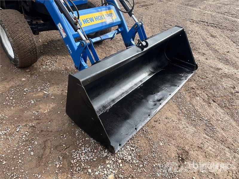 New Holland Boomer 3050 4WD Utility Tractor Kompaktni (mali) traktori