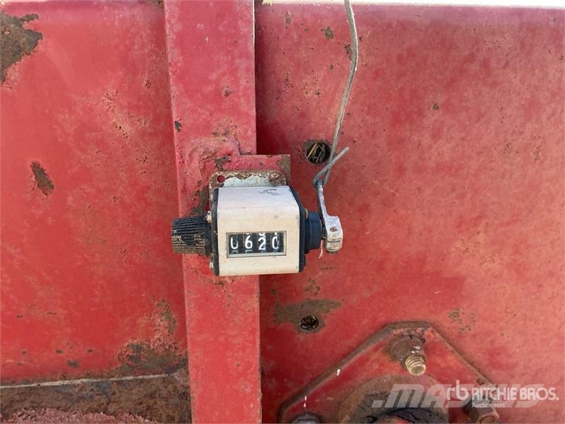 New Holland Hayliner 273 Square Baler Heinapressid