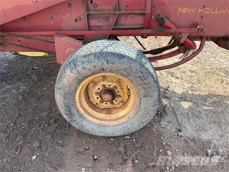 New Holland Hayliner 273 Square Baler Heinapressid