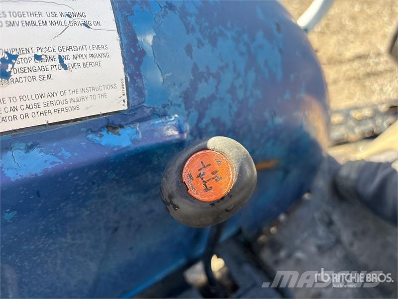 New Holland TN55 2WD Tractor Traktori