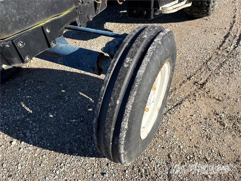 New Holland TN55 2WD Tractor Traktori