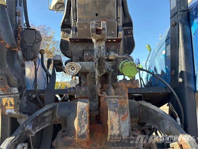 New Holland TN55 2WD Tractor Traktori