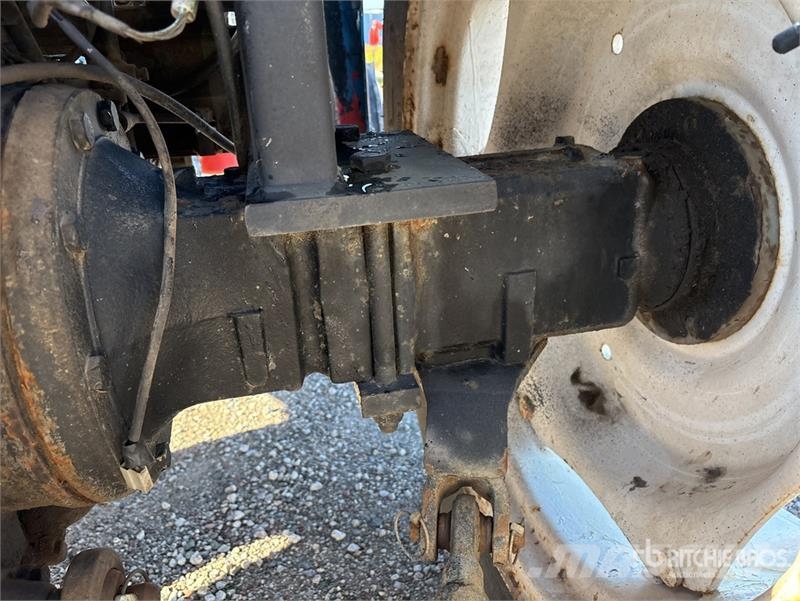 New Holland TN55 2WD Tractor Traktori
