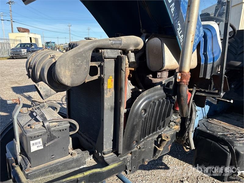 New Holland TN55 2WD Tractor Traktori