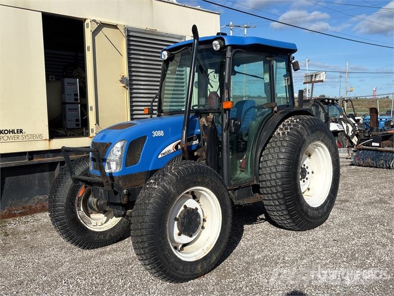 New Holland TN60DA Traktori
