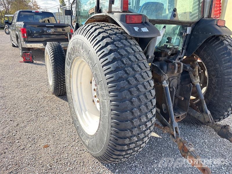New Holland TN60DA Traktori