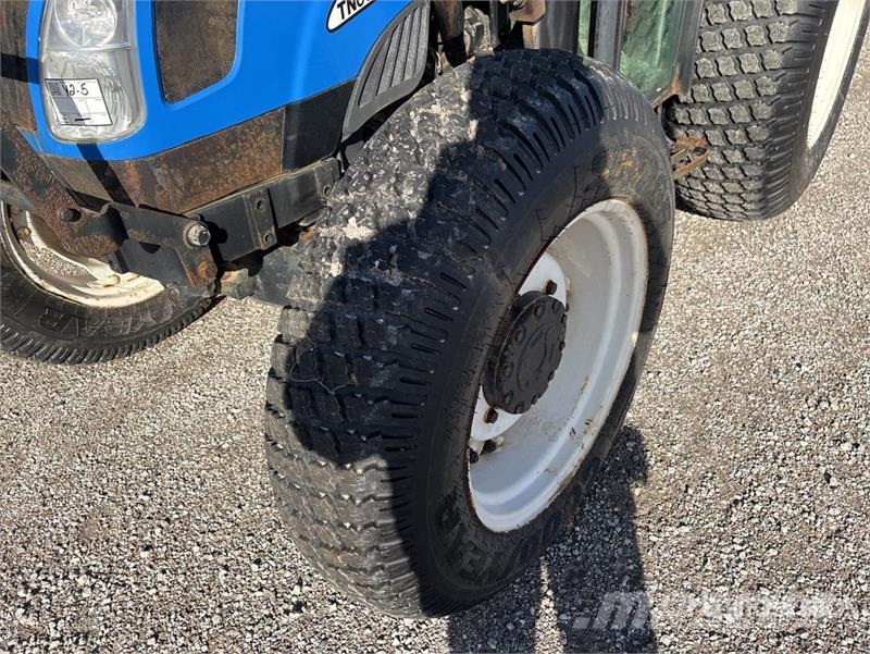 New Holland TN60DA Traktori