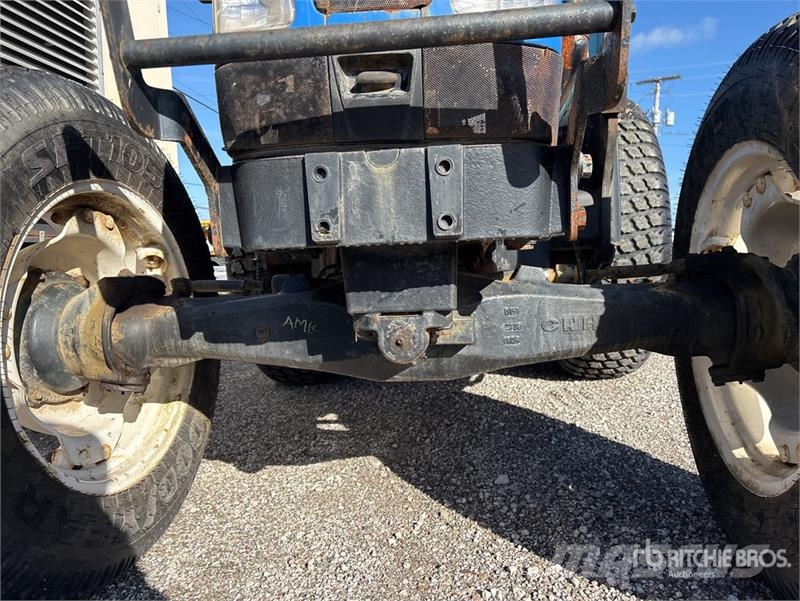 New Holland TN60DA Traktori