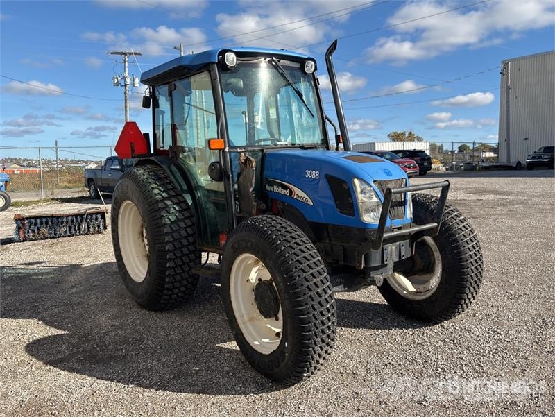 New Holland TN60DA Traktori