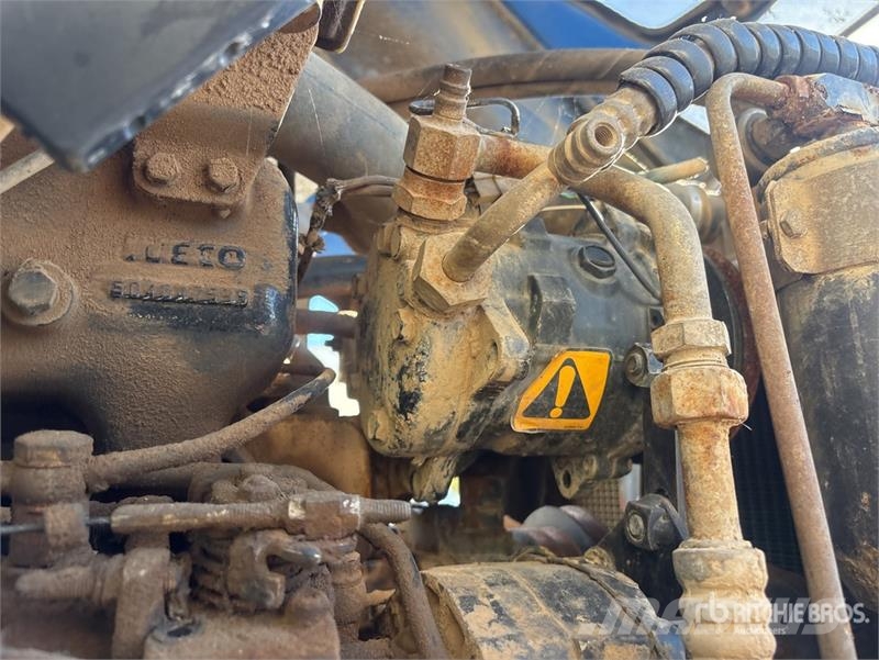New Holland TN60DA Traktori