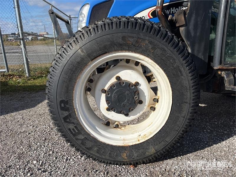 New Holland TN60DA Traktori