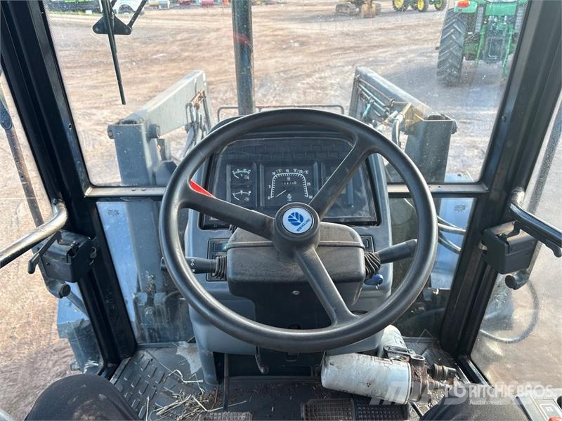 New Holland TS110 Traktoriai