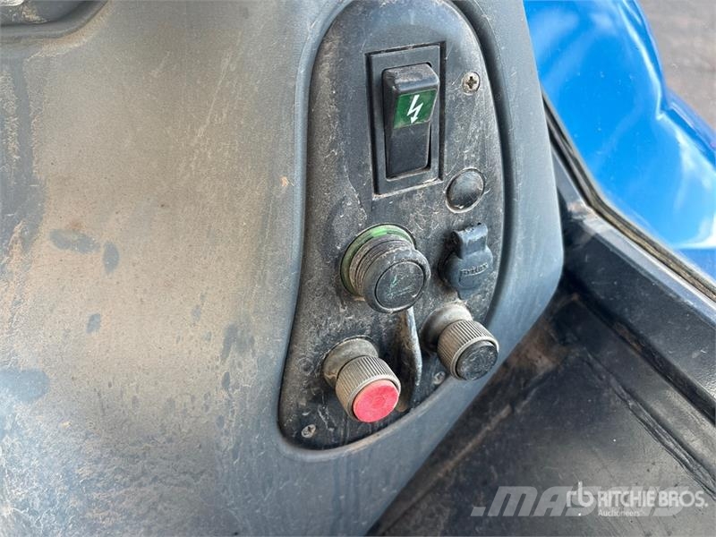 New Holland TS110 Traktoriai