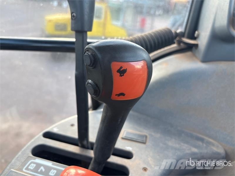 New Holland TS110 Traktoriai