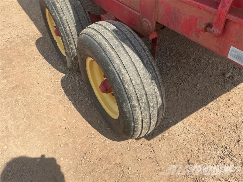 Normand 10 ft T/A End Dump Farm Trailer Other trailers