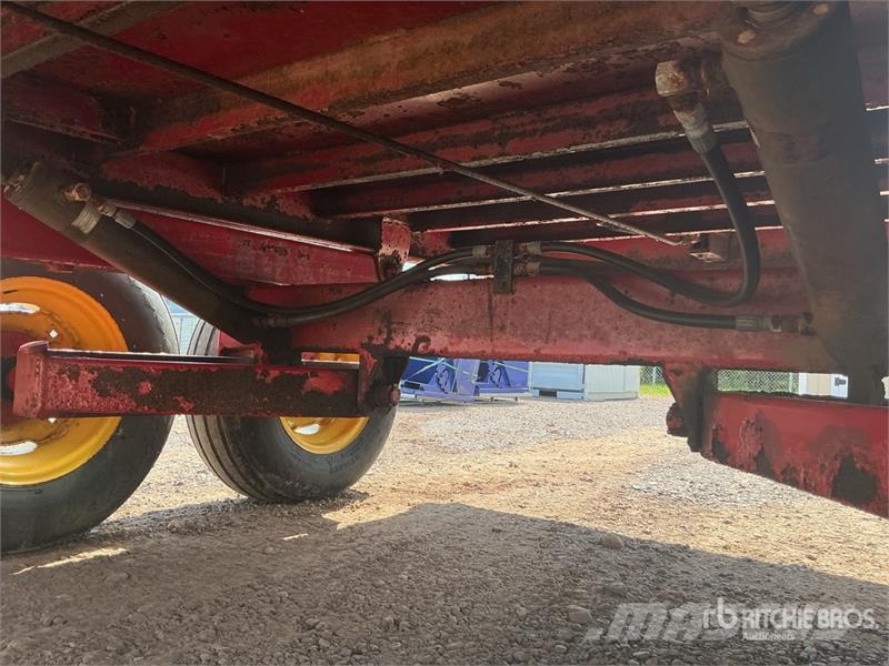 Normand 10 ft T/A End Dump Farm Trailer Other trailers
