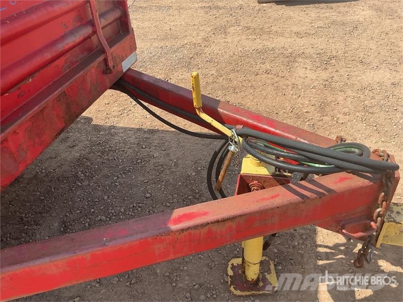 Normand 10 ft T/A End Dump Farm Trailer Other trailers
