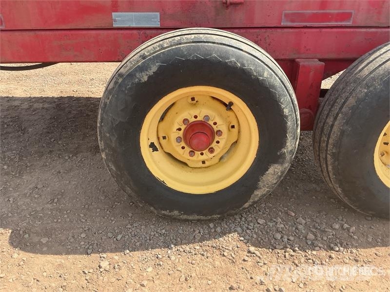 Normand 10 ft T/A End Dump Farm Trailer Other trailers