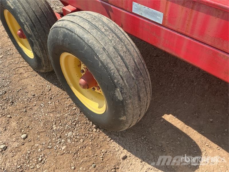 Normand 10 ft T/A End Dump Farm Trailer Other trailers
