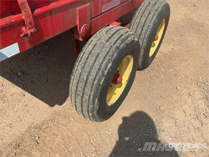 Normand 10 ft T/A End Dump Farm Trailer Other trailers
