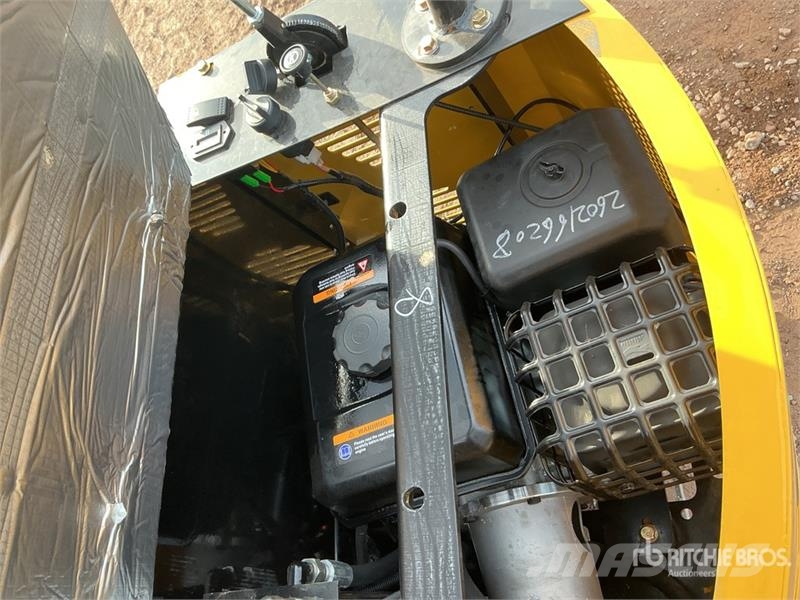  NR12 Mini Excavator (Unused) Mini ekskavatori < 7 t