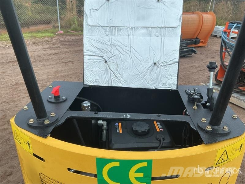  NR12 Mini Excavator (Unused) Mini ekskavatori < 7 t